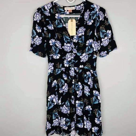 Band of Gypsies Dresses & Skirts - Band of Gypsies Floral Dress